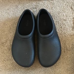 Women’s size 9 crocs mens 7 worn one time